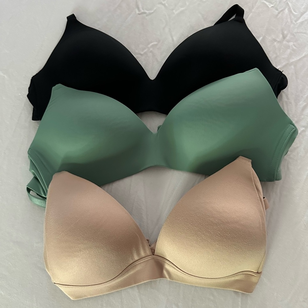 Auden bras (3) three 38B